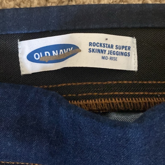 Old Navy Rockstar Super Skinny Jeggings mid-rise size 2 - Picture 2 of 5